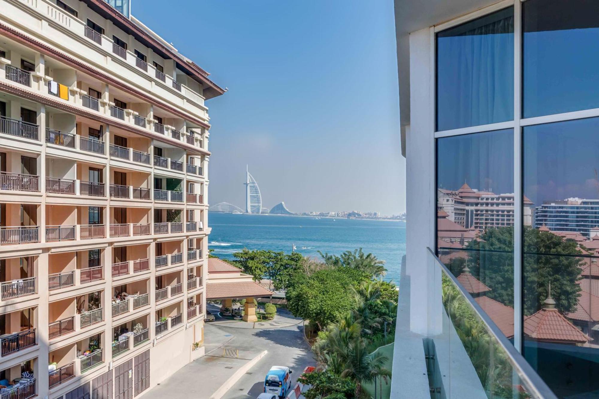 Luxury Azizi Mina Beachfront Apartments Dubaj Exteriér fotografie